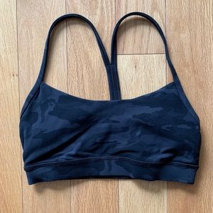 Lululemon Flow Y Bra - Black Camo